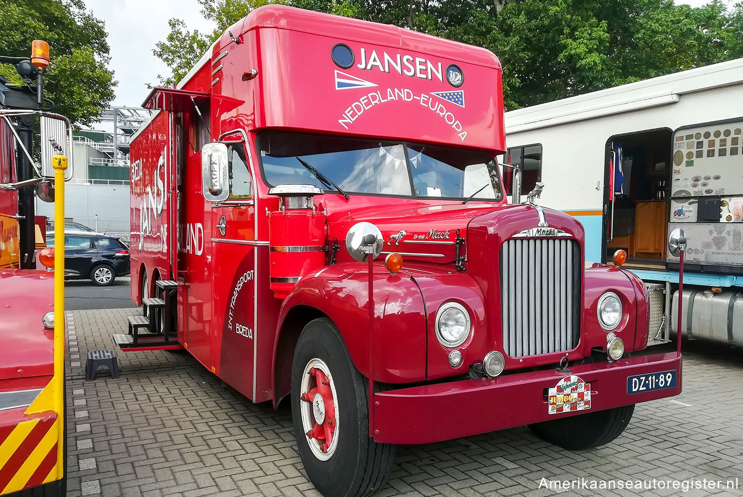 Vrachtwagens Mack B Series uit 1953